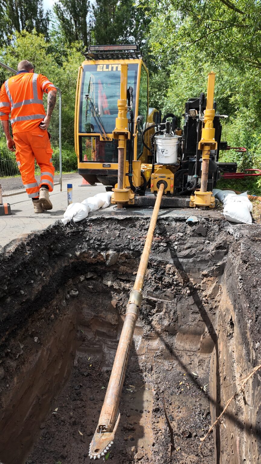 HDD Horizontal Directional Drilling, Moling Water Pipes. Elite Utility ...